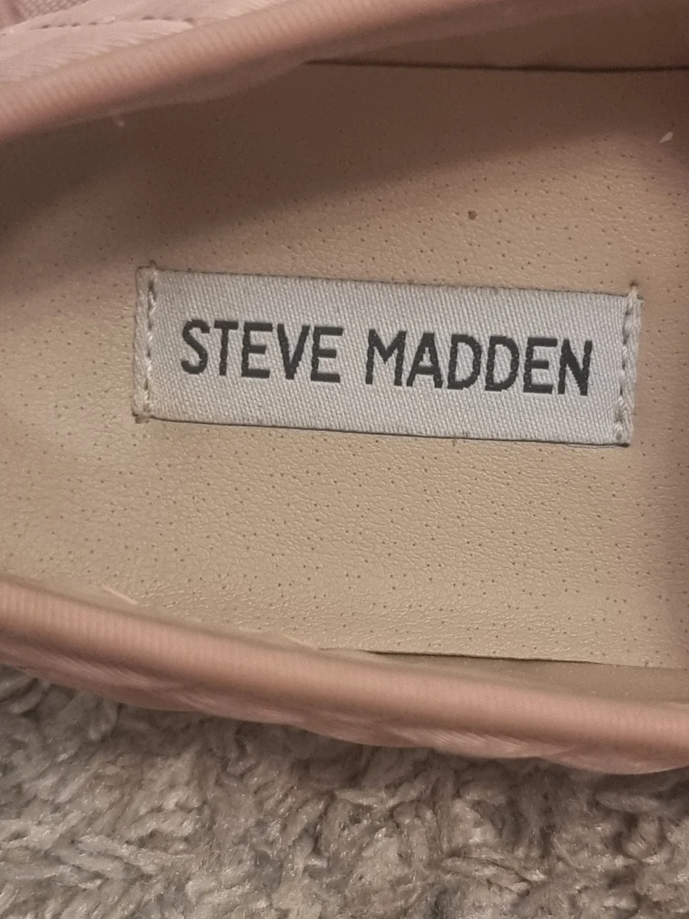 Steve Madden sneakers easy